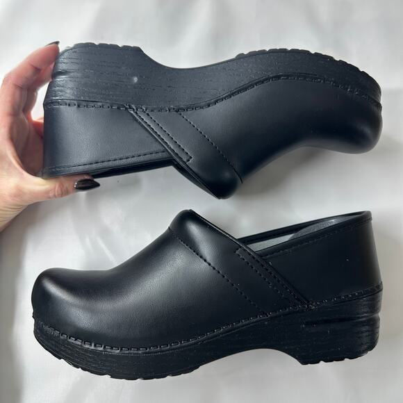 Dansko Unisex Professional Black Box Leather Clog, Size 39, US W Size 9, NWOT - Picture 2 of 6